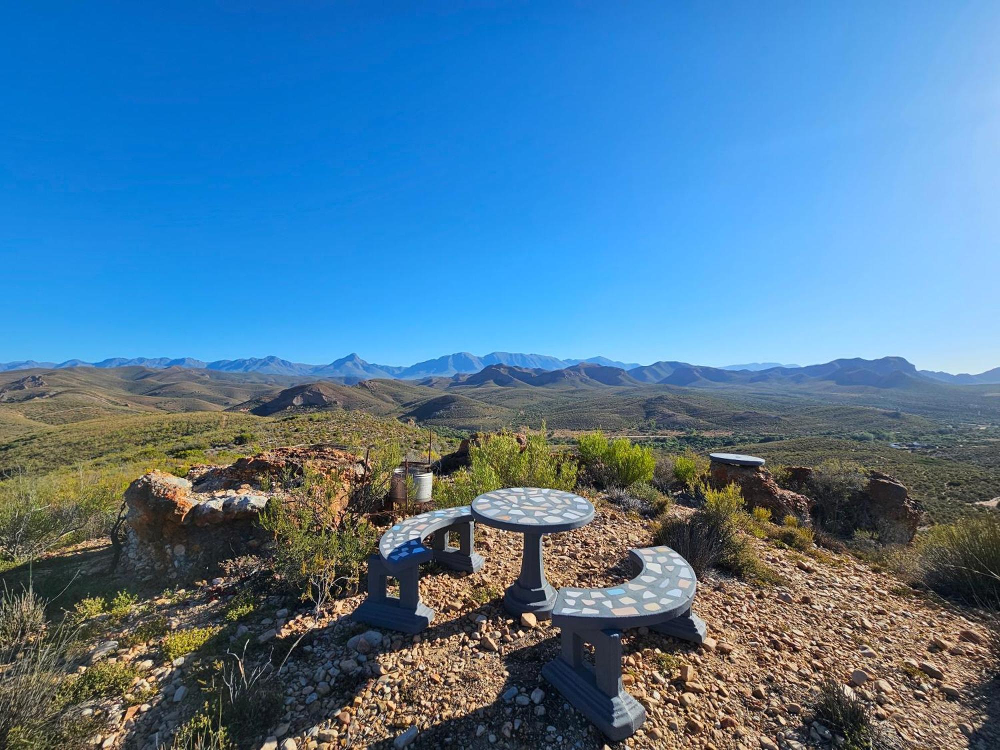 Zwartberg View Mountain Lodge เอาท์สโฮร์น ภายนอก รูปภาพ